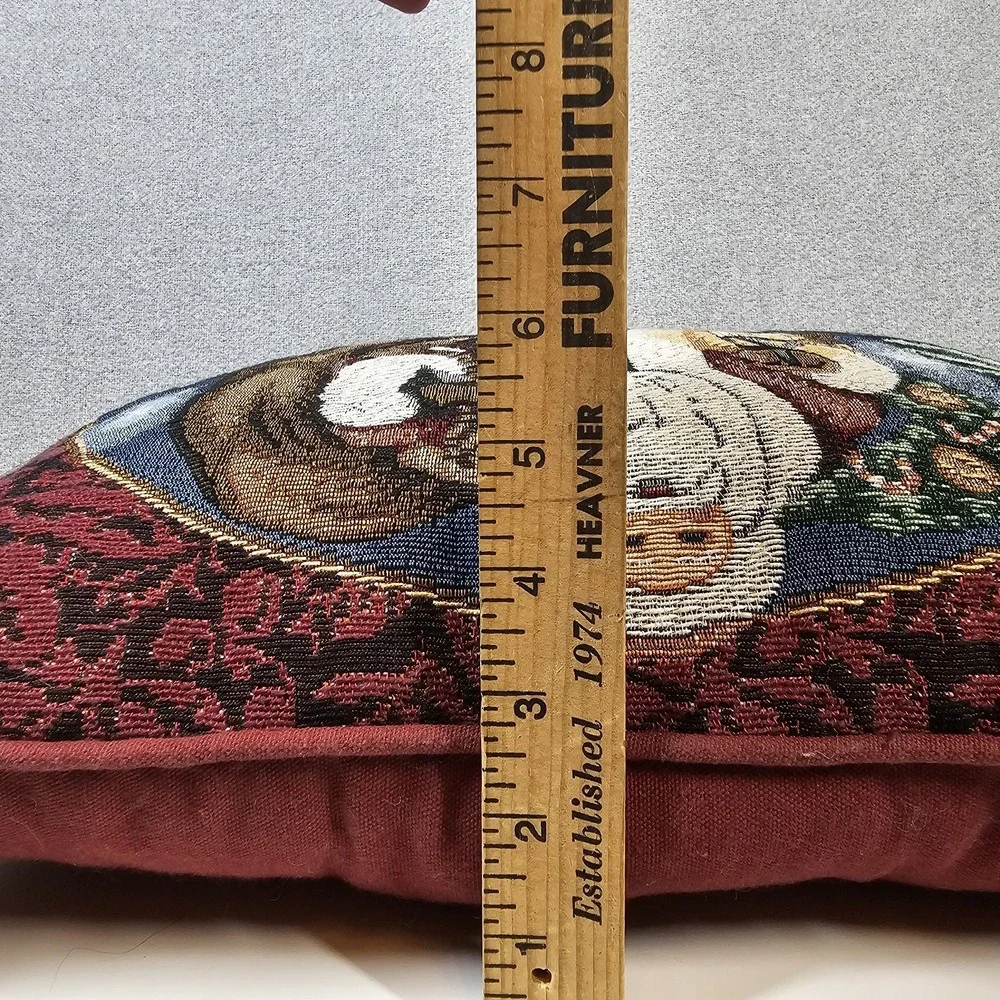 Santa Christmas Holiday‎ VTG Needlepoint Tapestry Throw Pillow Old World 17x12